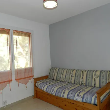 Le Lavandou, 3 Pieces, 4 Personnes - Fr-1-251-625 Apartment Le Lavandou