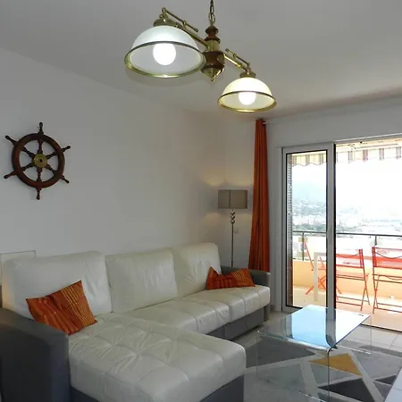 Le Lavandou, 3 Pieces, 4 Personnes - Fr-1-251-625 Apartment